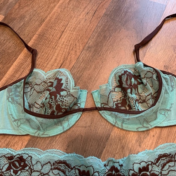 VS Vintage Y2K Very sexy collection lace bra & panty set - Picture 13 of 13
